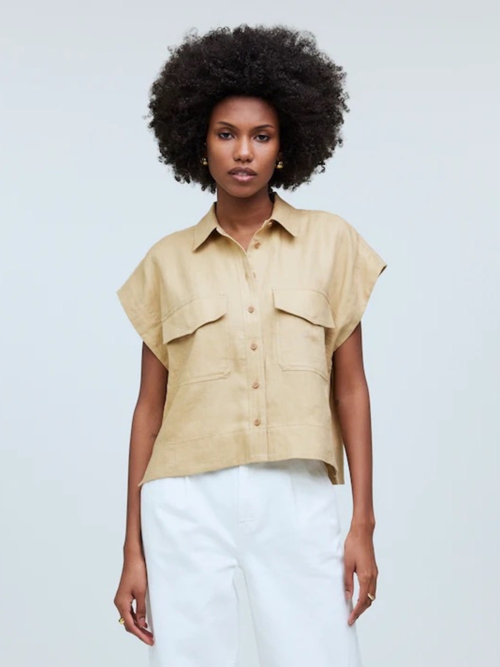 Flap-Pocket Button-Up Shirt in 100% Linen